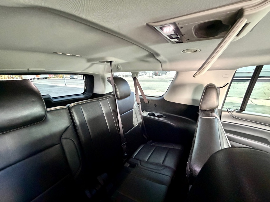 Photo 30 of this CHEVROLET SUBURBAN