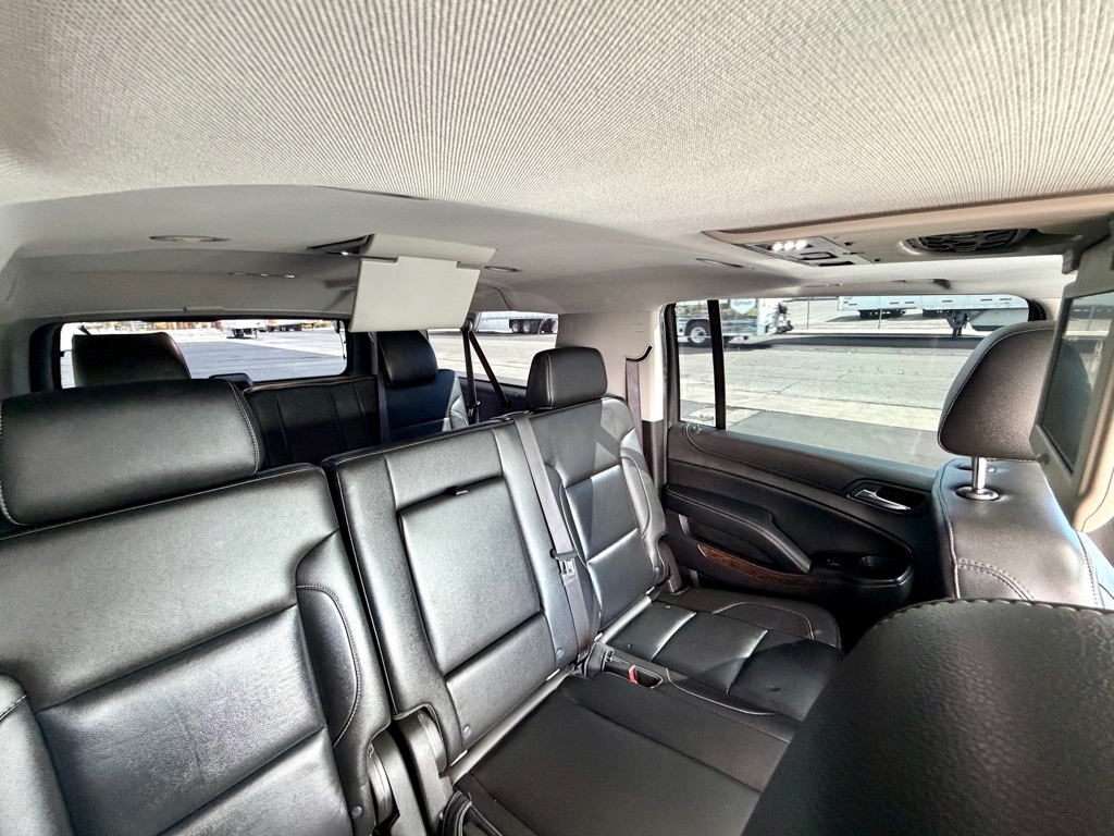 Photo 40 of this CHEVROLET SUBURBAN
