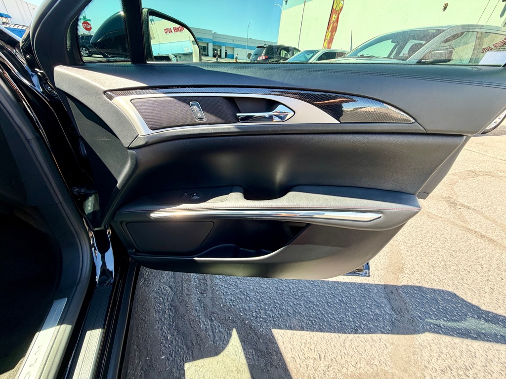 Photo 27 of this LINCOLN MKZ