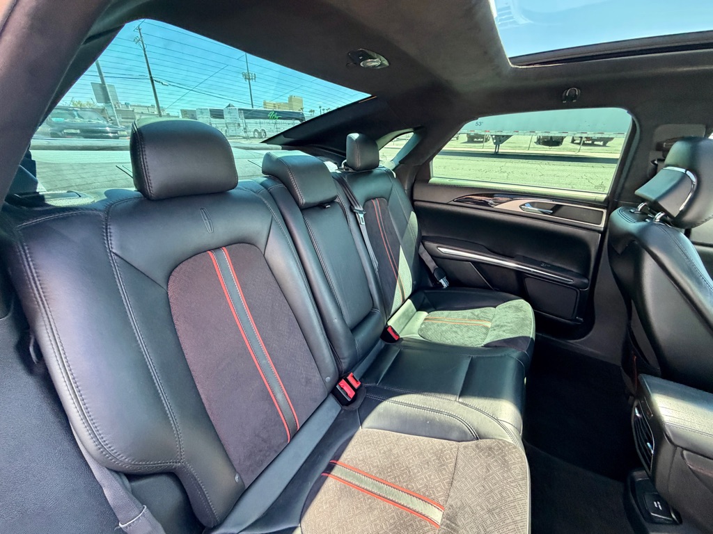 Photo 22 of this LINCOLN MKZ