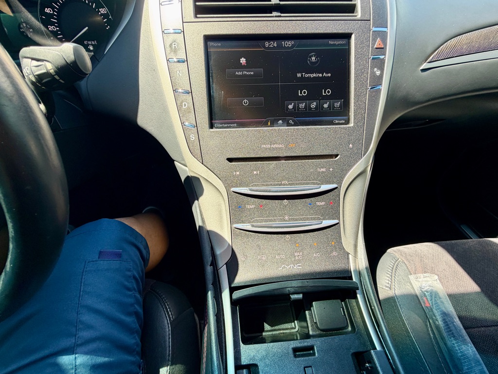 Photo 31 of this LINCOLN MKZ