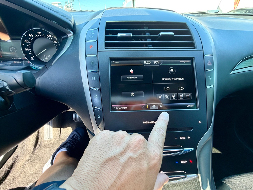 Photo 38 of this LINCOLN MKZ