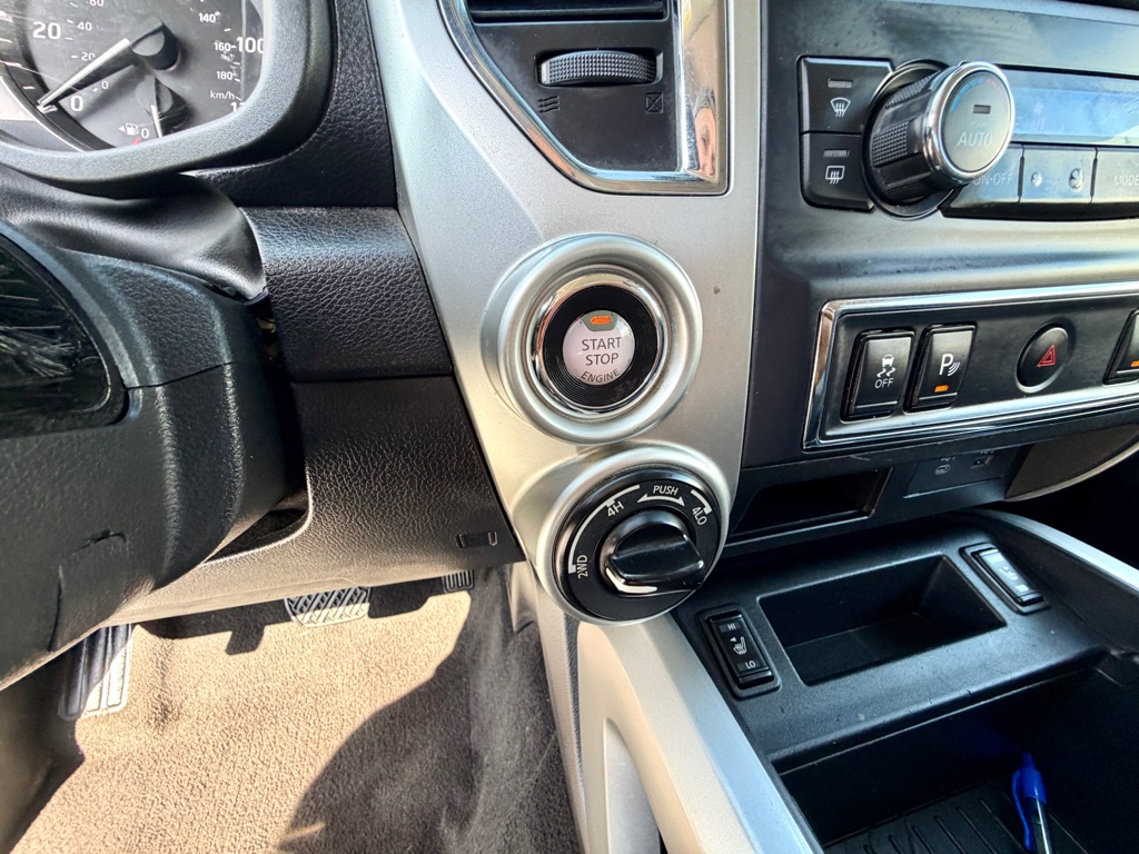 Photo 37 of this NISSAN TITAN