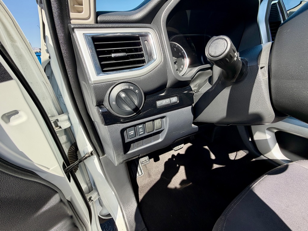 Photo 32 of this NISSAN TITAN