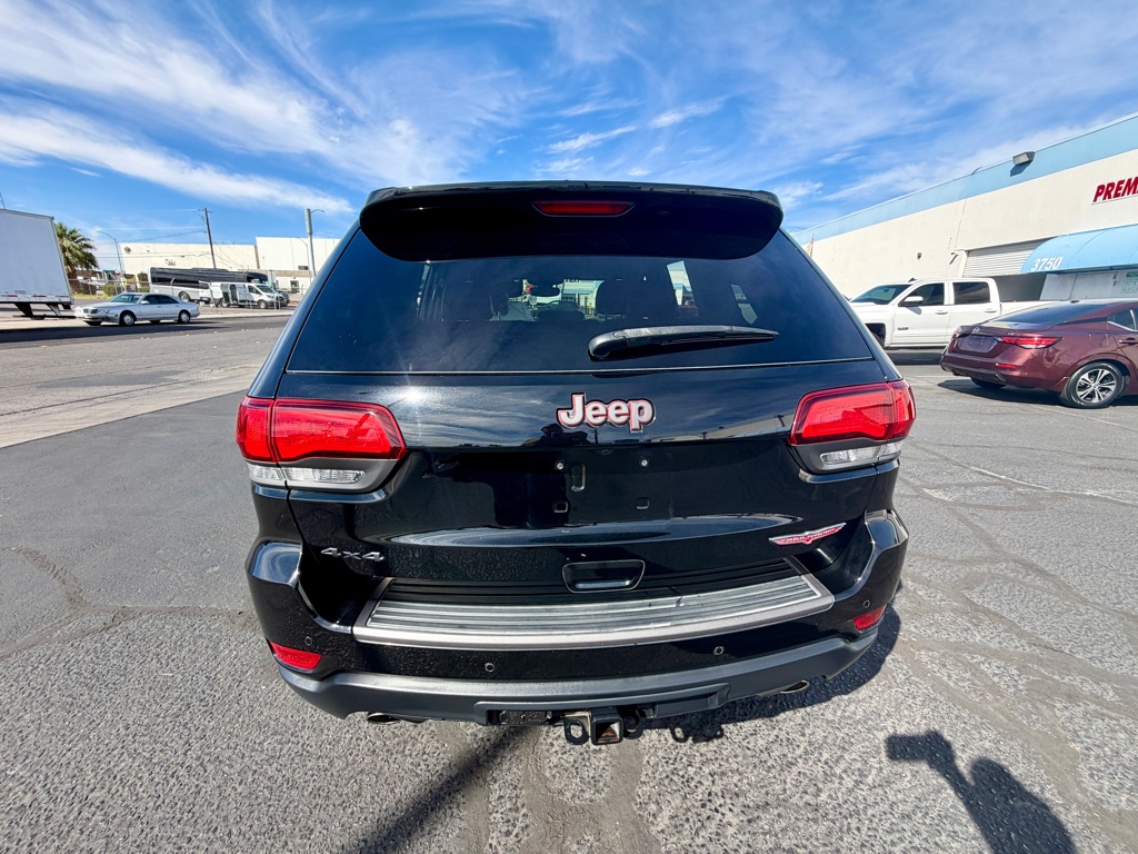 Photo 37 of this JEEP GRAND CHEROKEE
