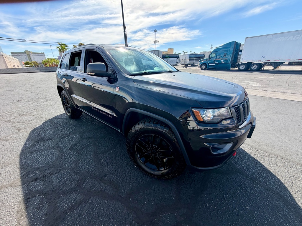 Photo 39 of this JEEP GRAND CHEROKEE