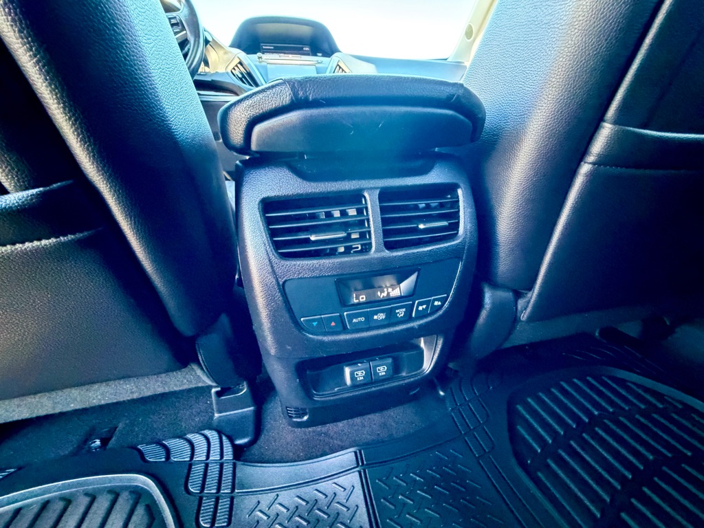 Photo 39 of this ACURA MDX