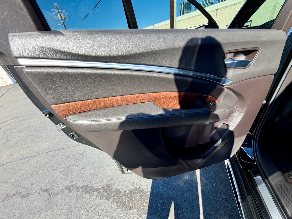 Photo 42 of this ACURA MDX