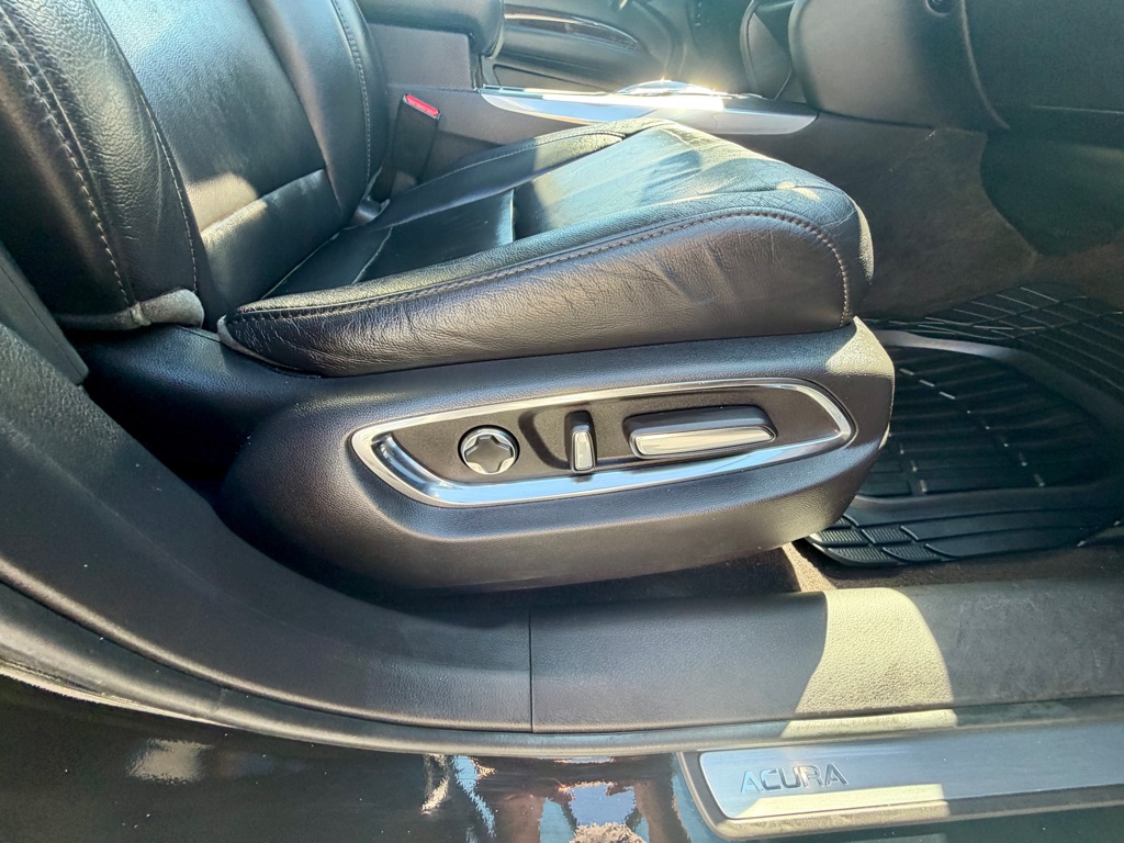 Photo 69 of this ACURA MDX