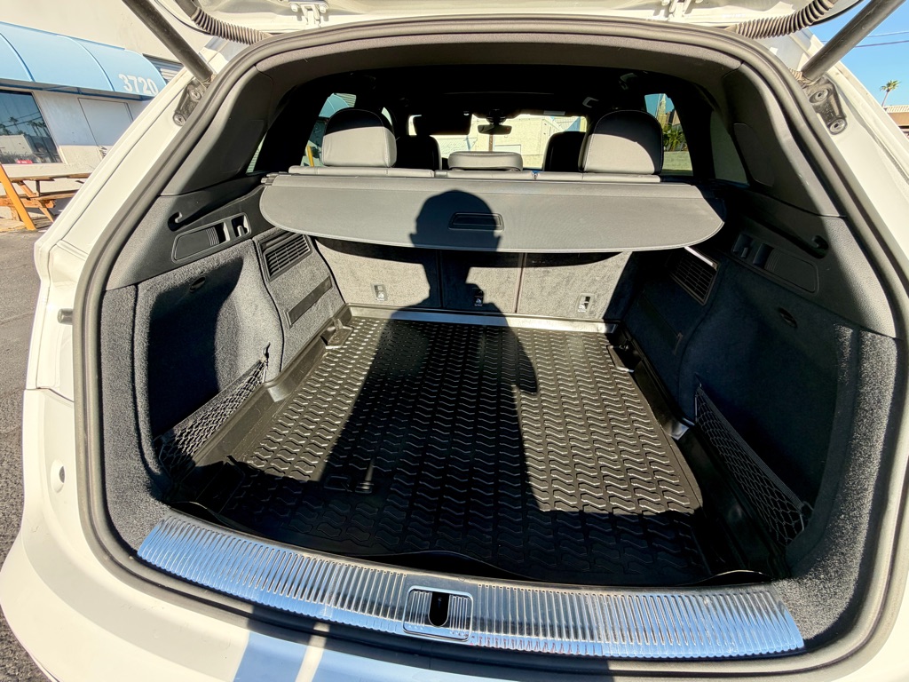 Photo 49 of this AUDI SQ5