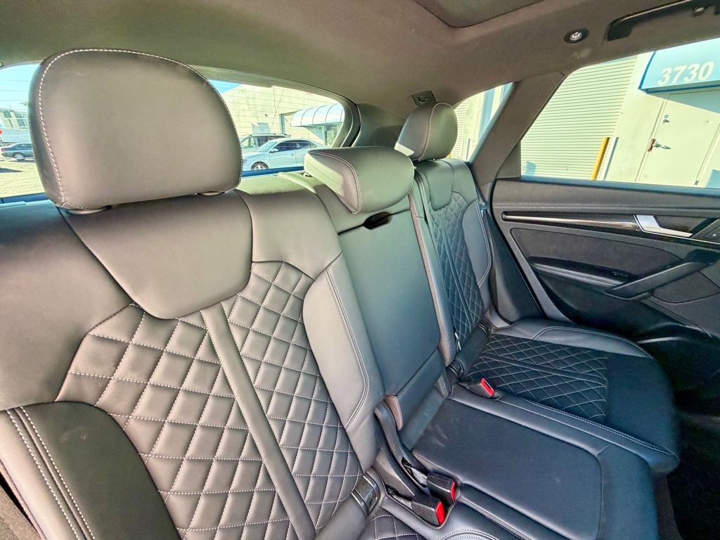 Photo 54 of this AUDI SQ5