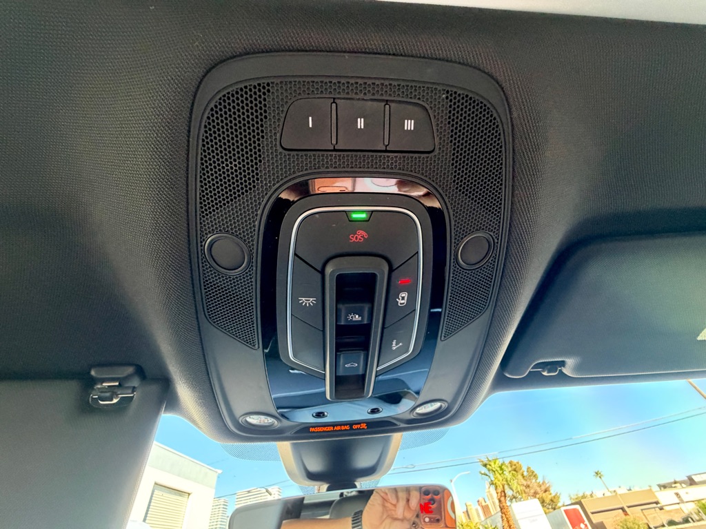 Photo 39 of this AUDI SQ5