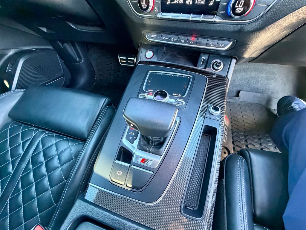 Photo 57 of this AUDI SQ5