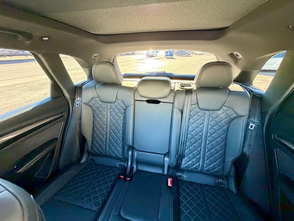 Photo 40 of this AUDI SQ5