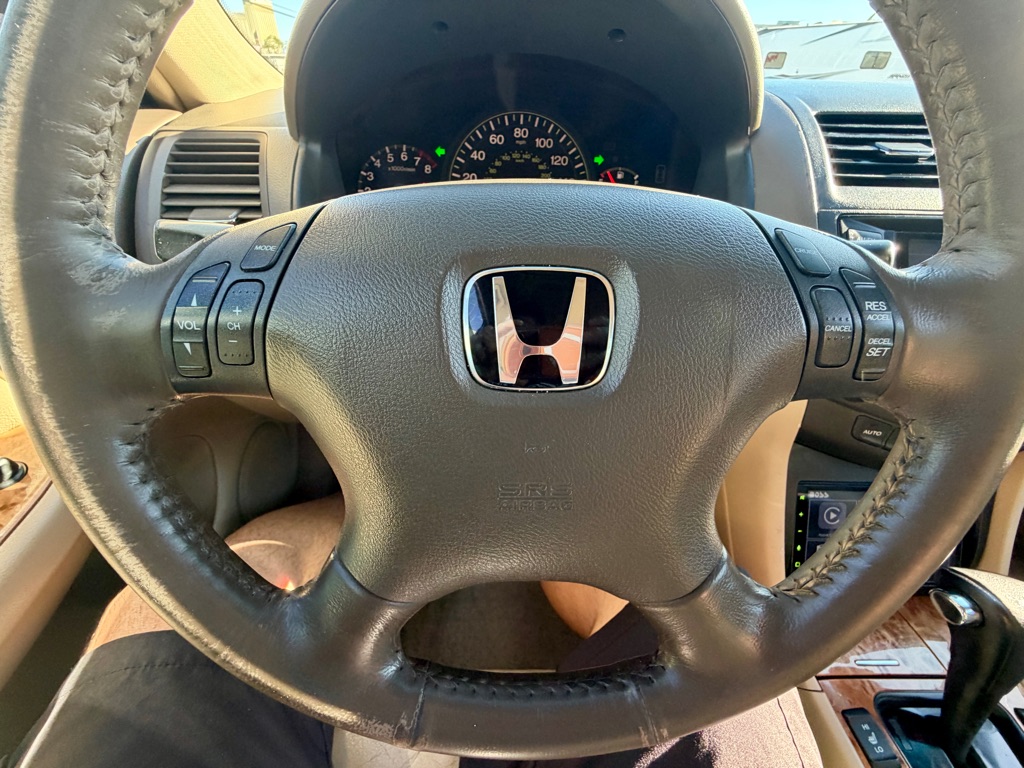 Photo 32 of this HONDA ACCORD