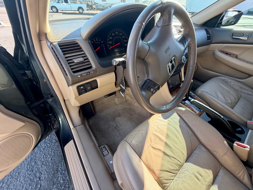 Photo 28 of this HONDA ACCORD