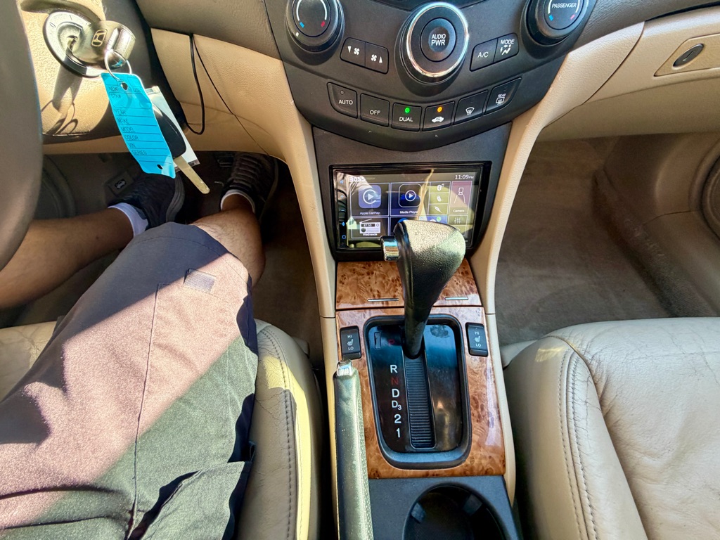 Photo 34 of this HONDA ACCORD