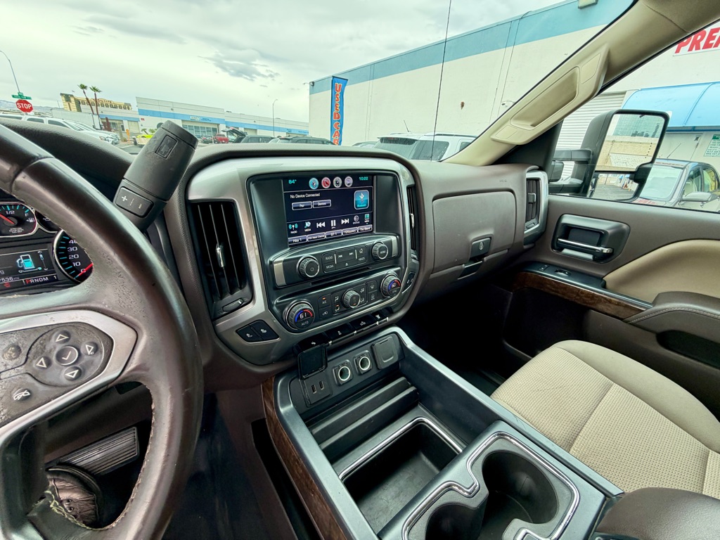 Photo 36 of this CHEVROLET SILVERADO 2500H
