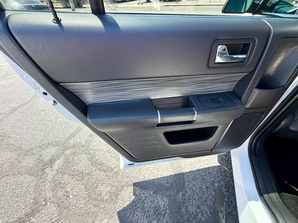Photo 21 of this FORD FLEX