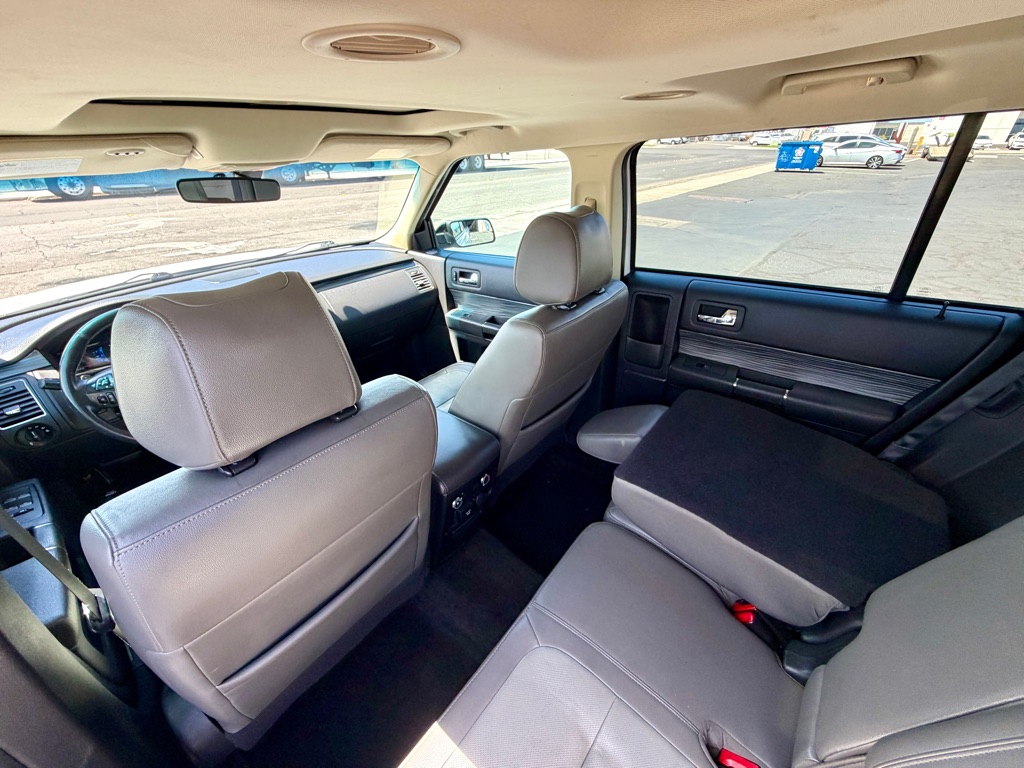 Photo 22 of this FORD FLEX