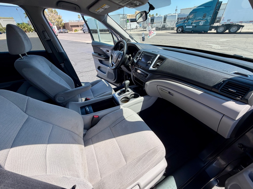 Photo 21 of this HONDA PILOT
