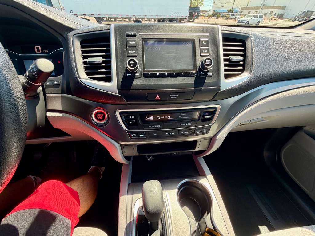 Photo 27 of this HONDA PILOT