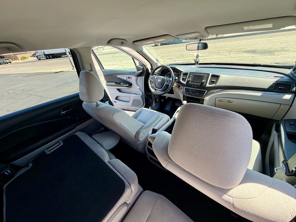 Photo 25 of this HONDA PILOT
