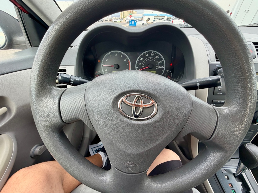 Photo 30 of this TOYOTA COROLLA