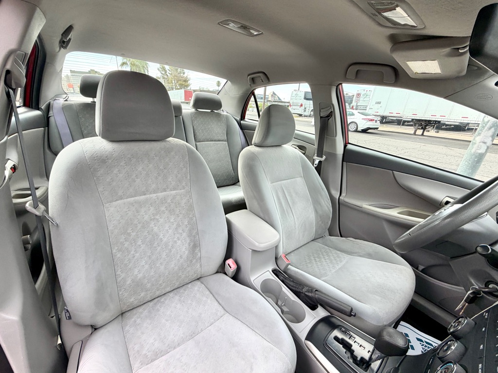 Photo 27 of this TOYOTA COROLLA