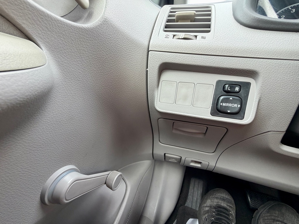 Photo 34 of this TOYOTA COROLLA