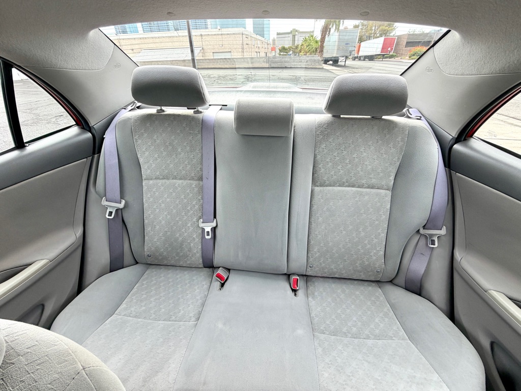 Photo 35 of this TOYOTA COROLLA