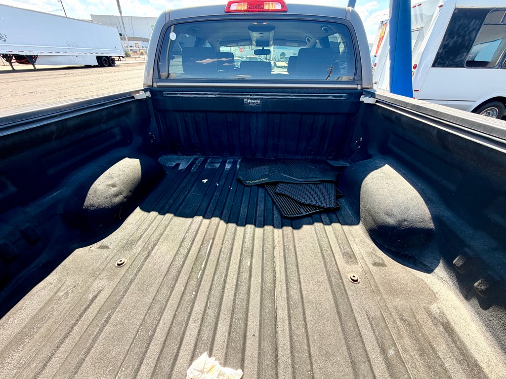 Photo 21 of this TOYOTA TUNDRA