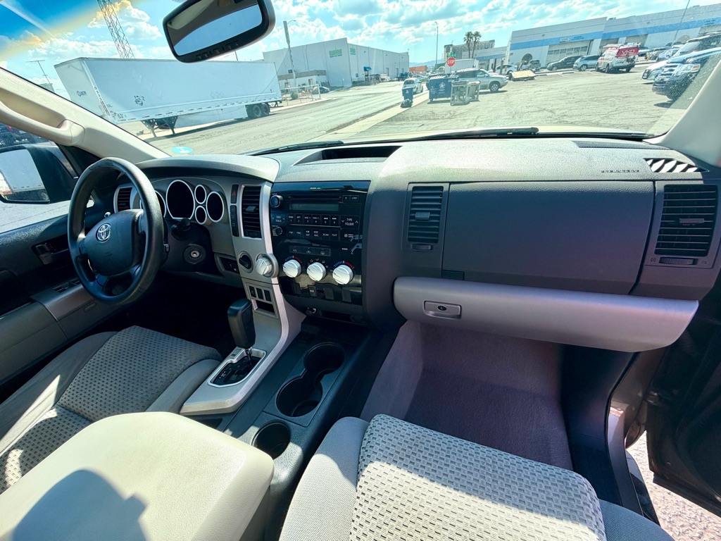 Photo 34 of this TOYOTA TUNDRA