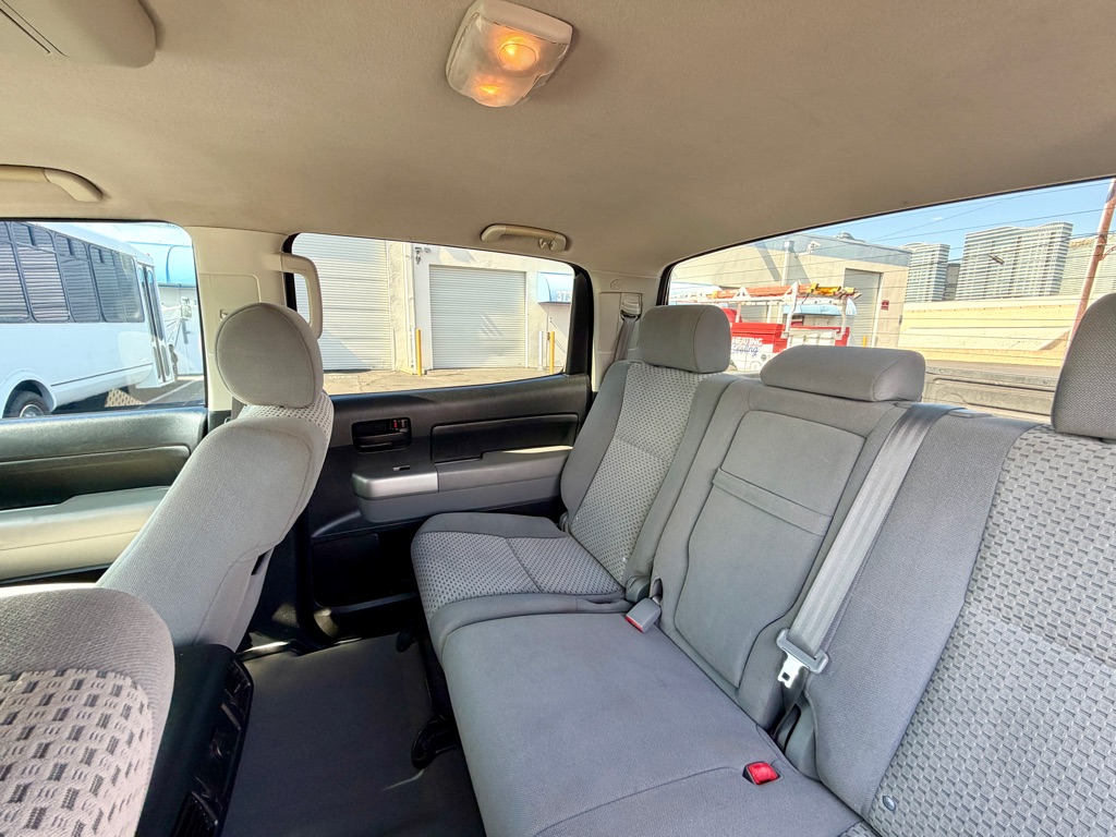 Photo 22 of this TOYOTA TUNDRA