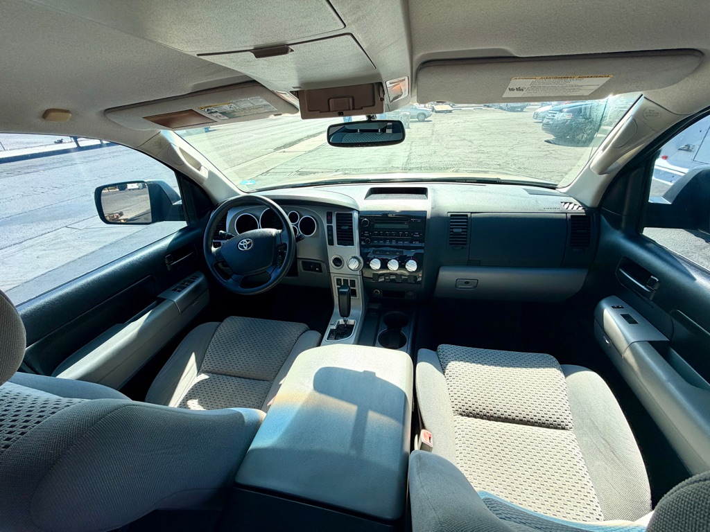 Photo 27 of this TOYOTA TUNDRA