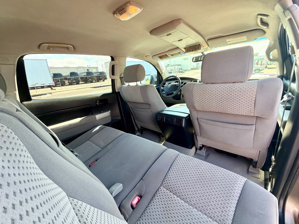 Photo 25 of this TOYOTA TUNDRA