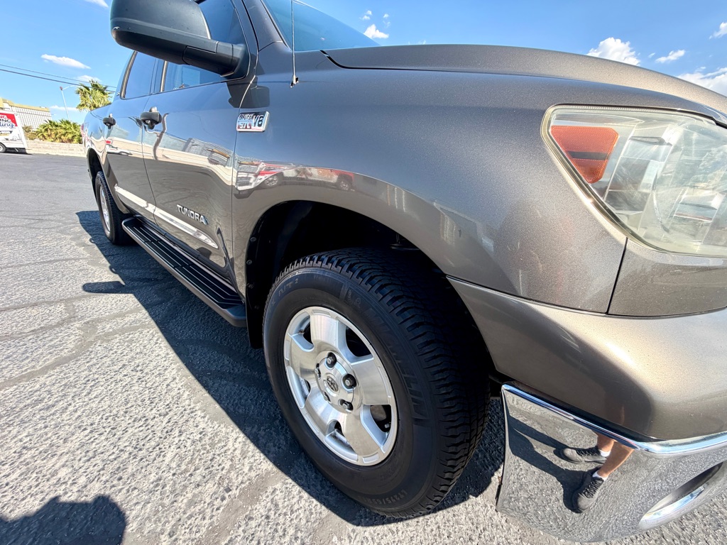 Photo 38 of this TOYOTA TUNDRA