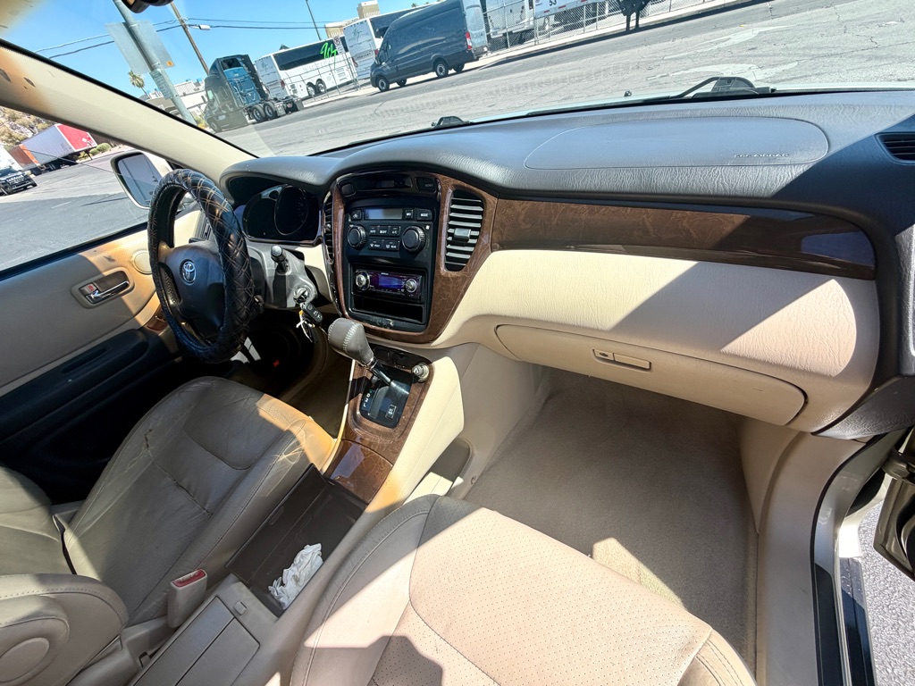 Photo 23 of this TOYOTA HIGHLANDER