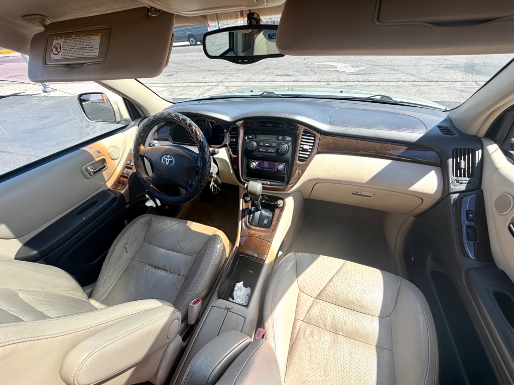 Photo 22 of this TOYOTA HIGHLANDER