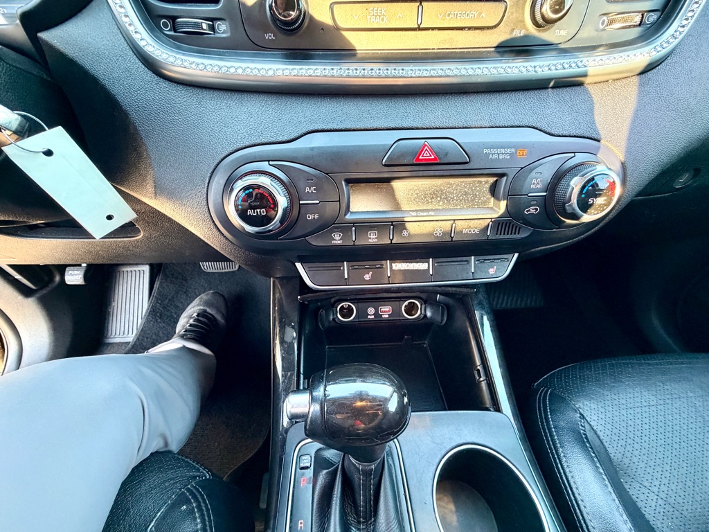 Photo 34 of this KIA SORENTO