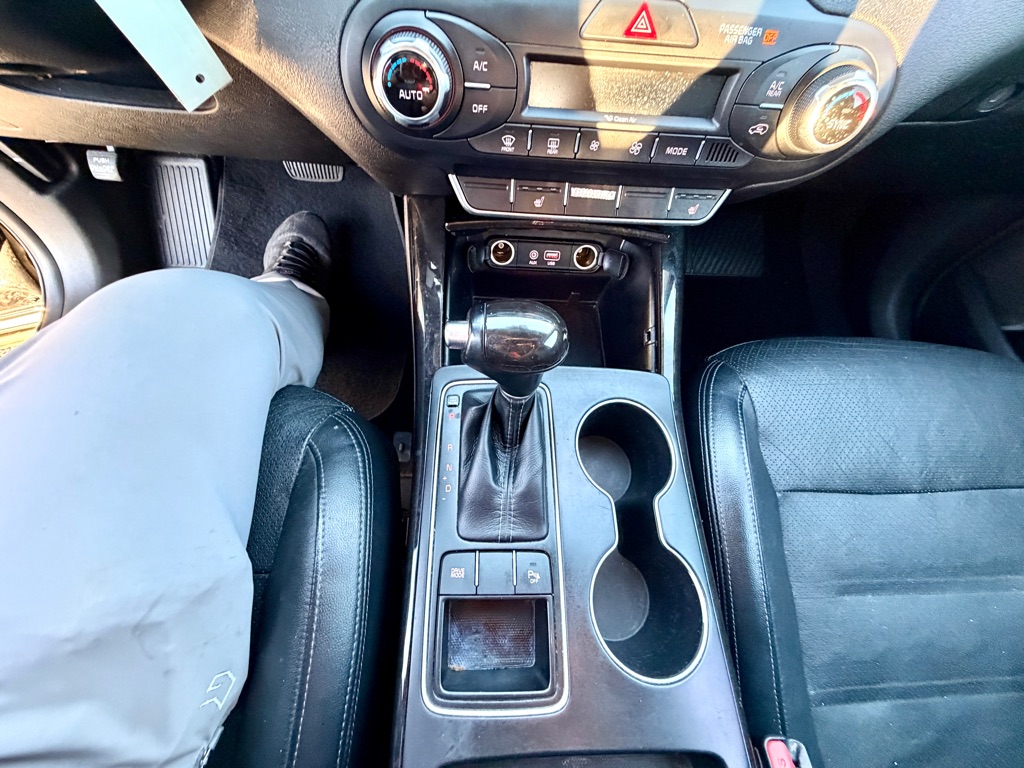 Photo 33 of this KIA SORENTO