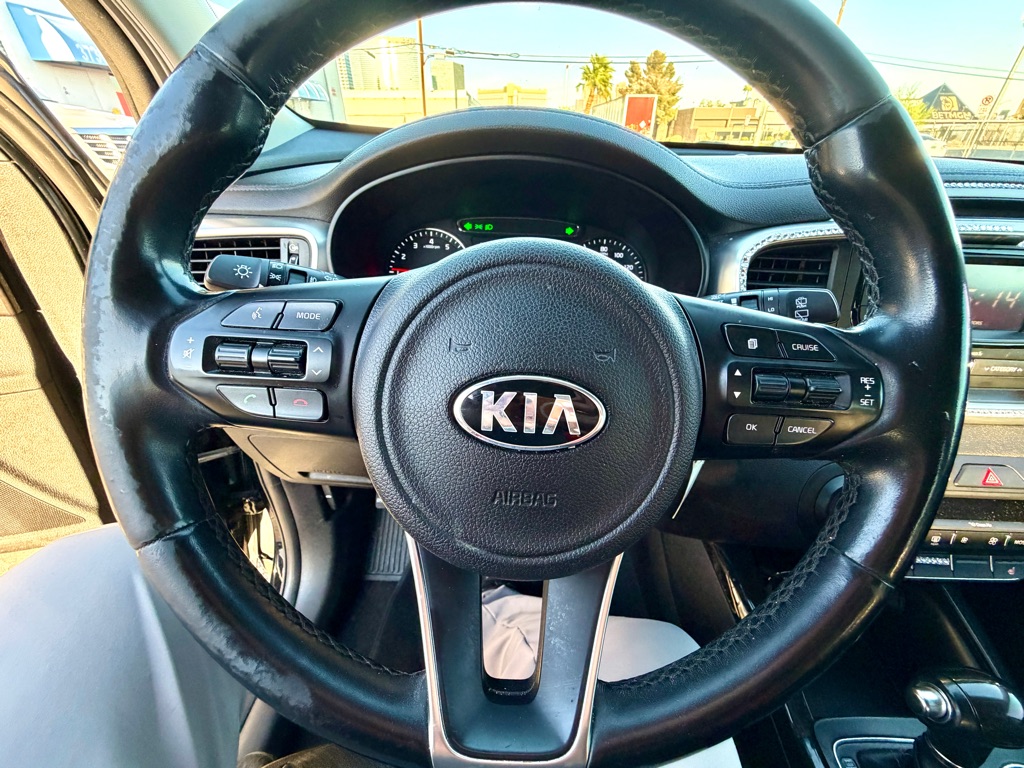 Photo 26 of this KIA SORENTO