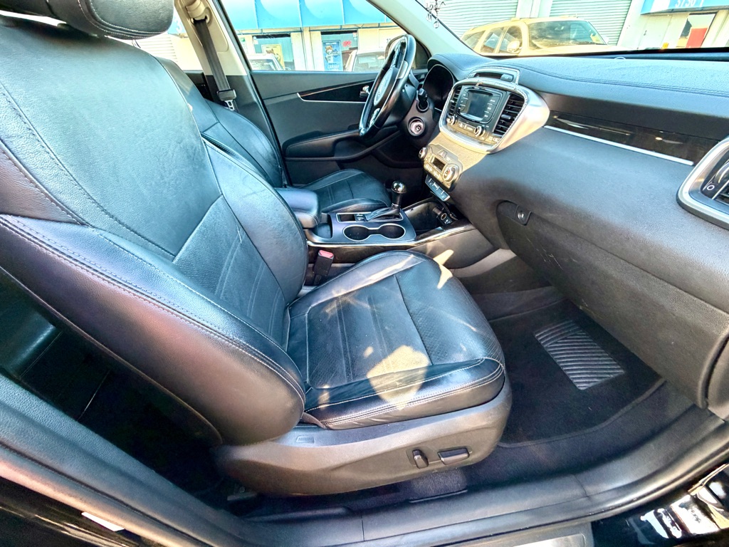 Photo 29 of this KIA SORENTO