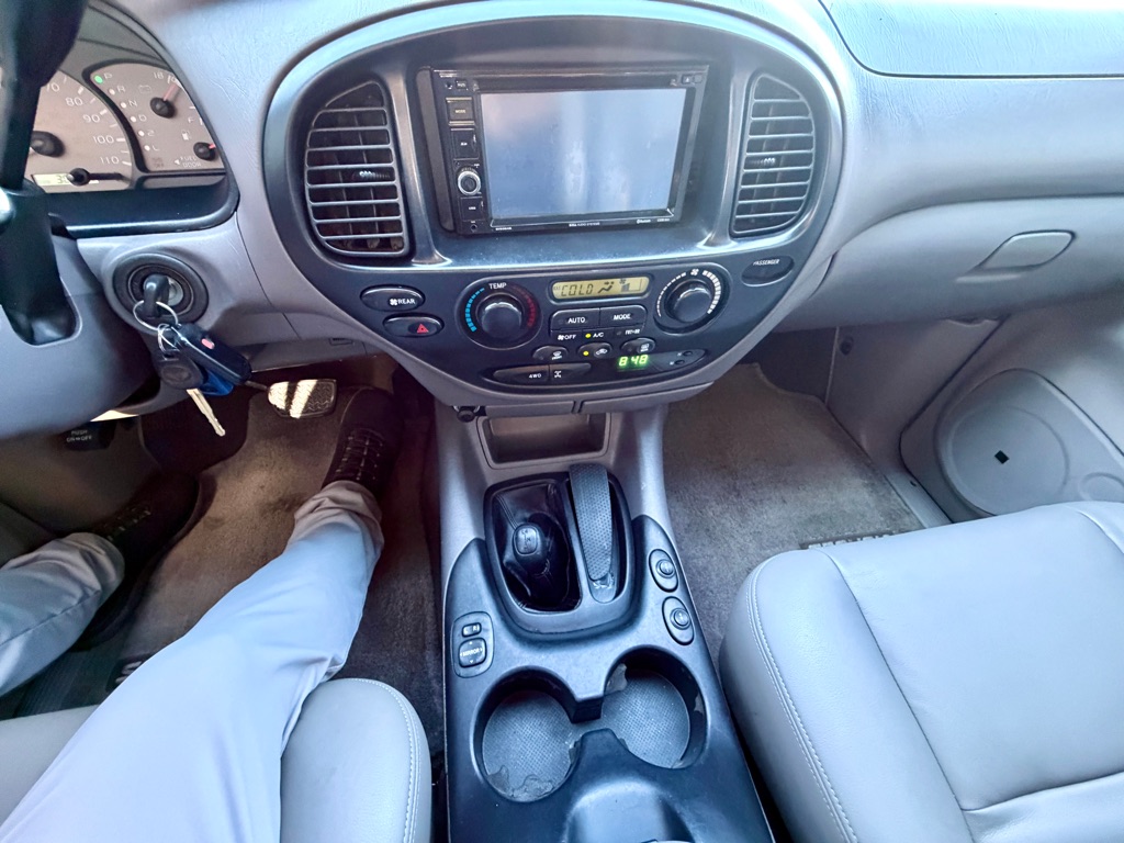 Photo 27 of this TOYOTA SEQUOIA