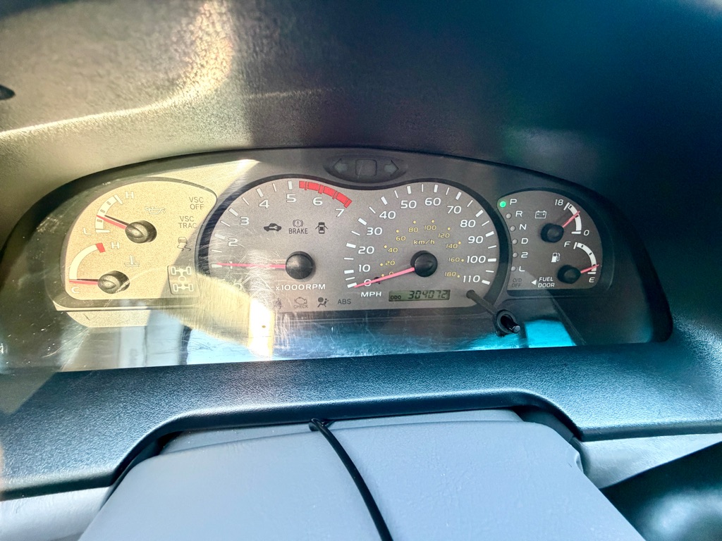 Photo 26 of this TOYOTA SEQUOIA