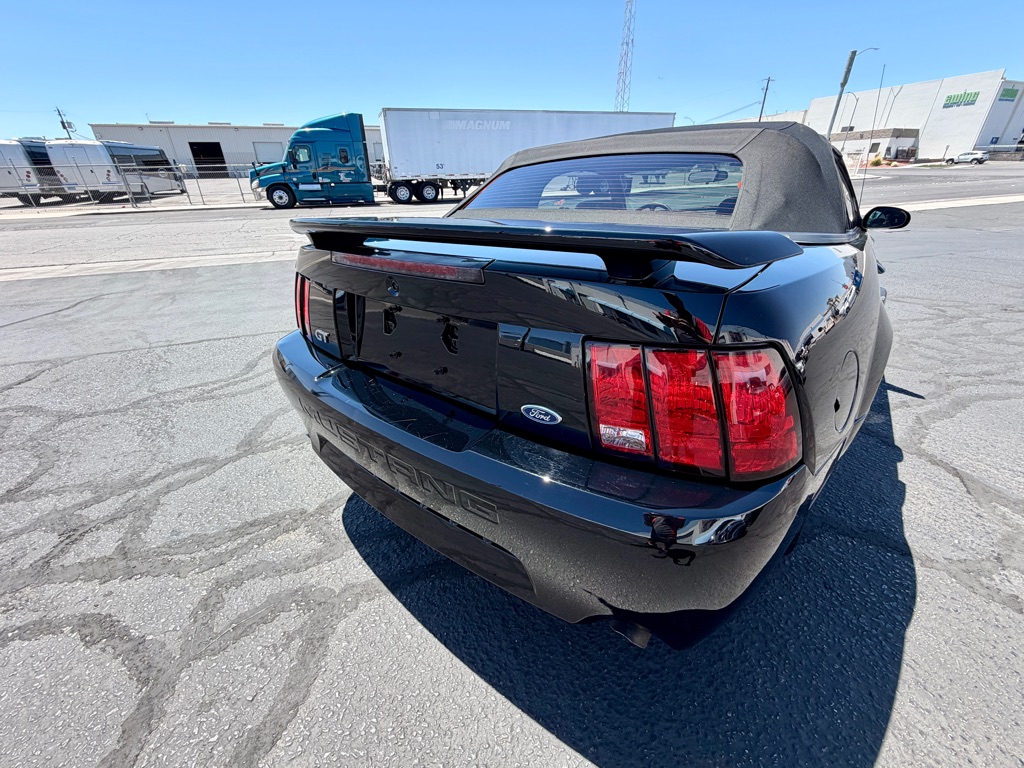 Photo 36 of this FORD MUSTANG