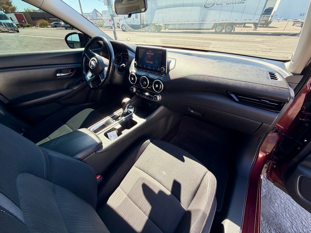 Photo 33 of this NISSAN SENTRA