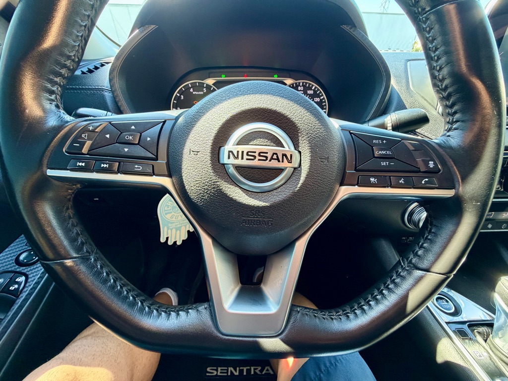 Photo 40 of this NISSAN SENTRA