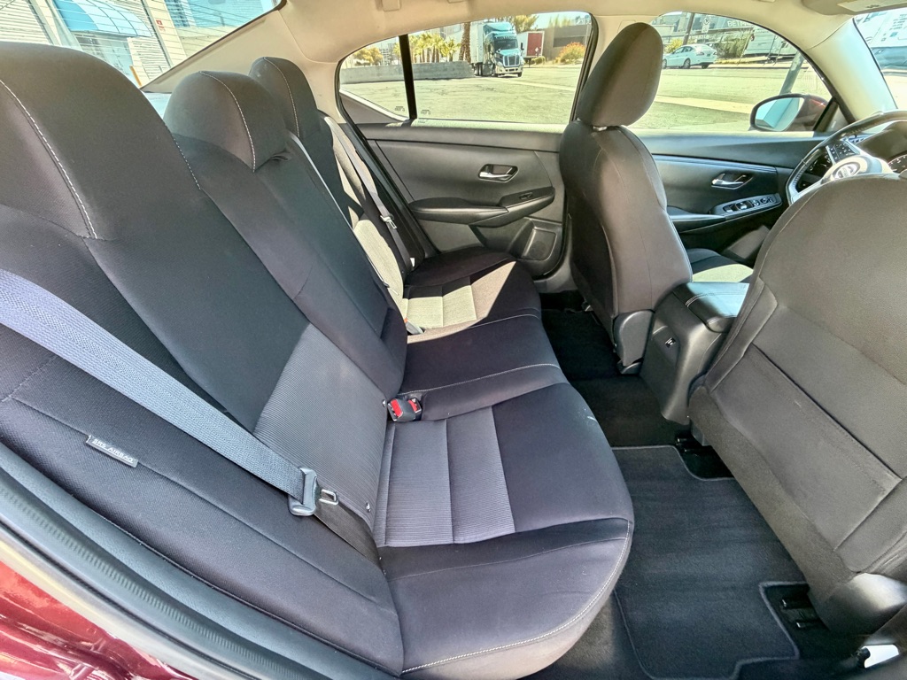 Photo 31 of this NISSAN SENTRA