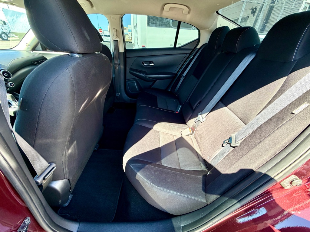Photo 25 of this NISSAN SENTRA